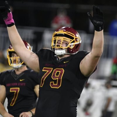schloe55's profile picture. NSU Wolves OL 🐺🏈