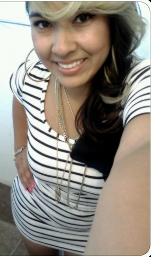 AYOTEE's profile picture. BRIGHT HAIR..BIG EARRINGS..SNEAKERS..#TEAM VAMP VIXEN