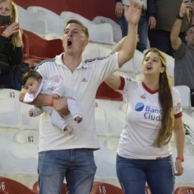 Papá de Julia ❤.
Socio Protector 1086. Primero Huracán, siempre! 🎈
Justicia Social, Soberanía Política e Independencia económica, para todxs. 🇦🇷✌🤝