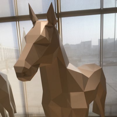 TheySayIAmMad's profile picture. Читаю человека по глазам