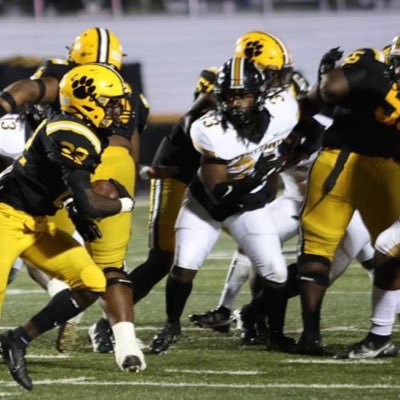 GA•229•|C/o 23| NG/DT/DE|Colquitt County High School|5’10” 205|3.3 GPA|229-921-8642