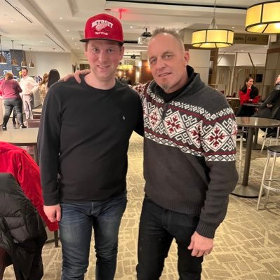 bmarsh013's profile picture. #GoBlue #LGRW #OnePride