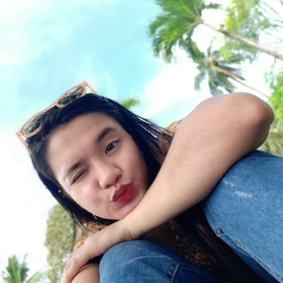 sheeentaxerror's profile picture. God never allow pain without purpose 🎈