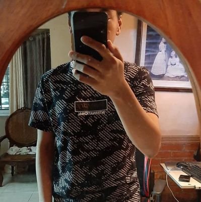 AsVgod's profile picture. LIFE IS MEANINGFUL BUT DONT EXPECT TOO MUCH