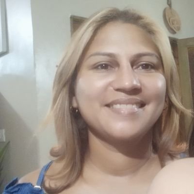 COORDINADORA DE LA MISIÓN ROBINSON EN BOLÍVAR, SUMANDO TROPA MISIONERA POR LA EDUCACIÓN QUE ENSEÑA A VIVIR POR VIVIR ENSEÑANDO.