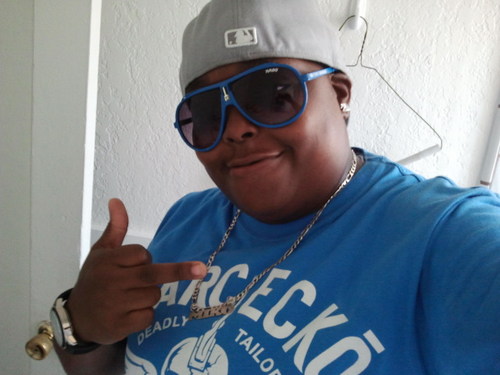 ThAb3liZ3aNsTuD's profile picture. 