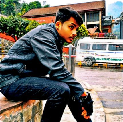 ari_n10_'s profile picture. I am coder, typist, freelancer...