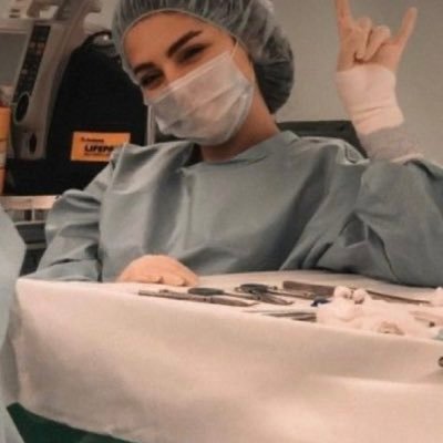 Shorouqi8v4's profile picture. Mistakes make you wiser and pain makes you stronger👍