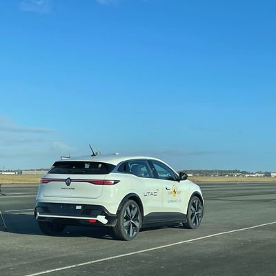 French Engineer. ADAS System Architect for SDV @renaultgroup