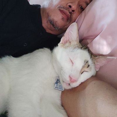 Pria, 56 thn, Purnabakti ...
Mendambakan tegaknya keadilan ...
Menjalin silaturahmi dengan tulus ...
Rasis, Pembenci Ulama, Porno 🚫