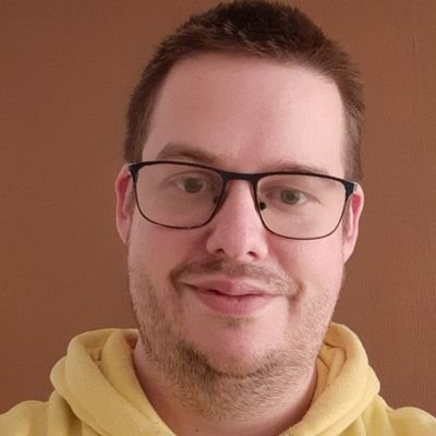 Twitch streamer and lucky husband, cornish at heart but based in lincolnshire one of the three streamers you can see at Bhigaminggtlc