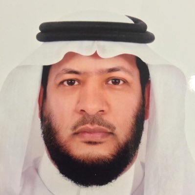 أستاذ دراسات عليا في الأدب والنقد، مهتم بالوجود العربي والإسلامي في أمريكا اللاتينية. وبالأدب المهجري، رئيس قسم الأدب والنقد بجامعة الإمام سابقا.