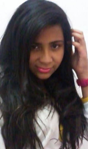 Sou uma pessoa simples , feliz e loca loca locaa uhu
