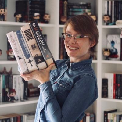 Readingwithx's profile picture. it's a good Day to read a book📖
Fantasía, scifi y novela negra🖤
Leo en ruso, español, inglés😊
reseñas completas en instagram @readingwithx 📚📚📚