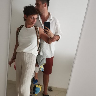 Preduzetnica, samo jos ne znam da li je to dobro ili loše.
U proznim sam godinama.
Salon za lasersku epilaciju
Lepo.est ❤️