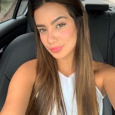 supportujdb's profile picture. jb follows