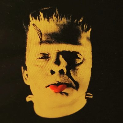 shorecery's profile picture. Writer & Story Artist at Kuku
Studied at CalArts and interned at Pixar!
Contact: shorecery@gmail.com