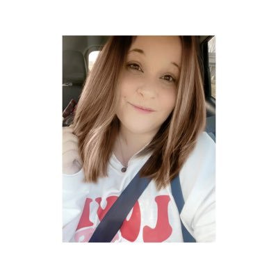 mweaves22's profile picture. Be soft; do not let the world make you hard.