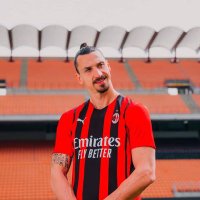 الفتى الذهبي (@goldeniraqiboy) 's Twitter Profile