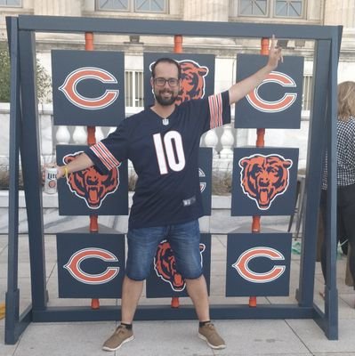 🙋🏻‍♂️Periodista multidisciplinar, experto en comunicación digital 
📝 Ahora en @sorianoticias 

🌞🍷🐮 Soriano, sanjuanero y de los Chicago Bears 🐻🔽
