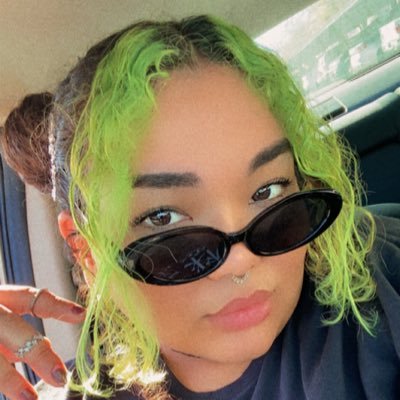 Boricualea_'s profile picture. 🌴803 ✈️🏜480 𝕊𝕥𝕒𝕣𝕘𝕒𝕫𝕖𝕣💫,𝕝𝕠𝕧𝕖𝕣 𝕠𝕗 𝕨𝕠𝕣𝕝𝕕𝕤🪐𝕒𝕟𝕕 𝔸 𝕞𝕚𝕟𝕕𝕗𝕦𝕝 𝕤𝕠𝕦𝕝 😌 ♍•31•EDM 💚🇵🇷 ||BLM|| IG:boricualea