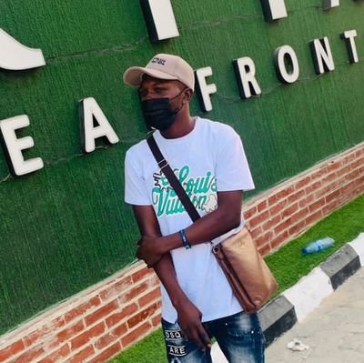 Austinjoebaba's profile picture. diamond interior and exterior decor 💎(CEO) pop ceiling,wallpaper|3d installation,wall screeding, general painting, window blinds and site construction 🏗️🚧