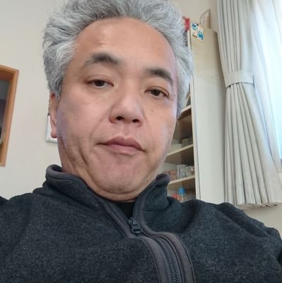 52歳です。