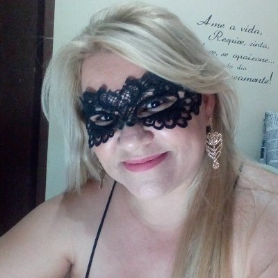 Olá sou Poliana Girl camgirl - Faço lives diariamente nos sites
Cam4, Stripchat, Bongacams e xlovecam