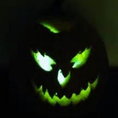 randomo08534426's profile picture. 