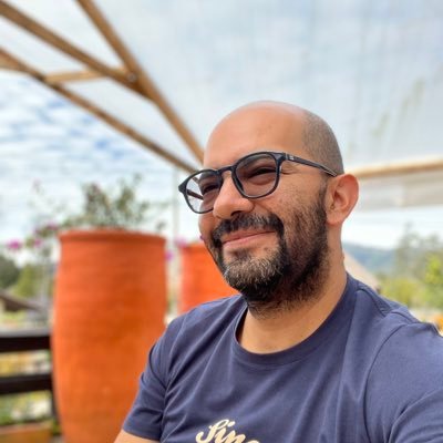 I write code to create websites, APIs and stuff in the cloud. I play Zelda, Metroid and other video games.