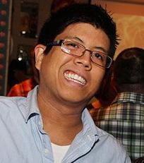 Filipino-Chicagoan. I tweet about games, food, pro wrestling and the Filipino community. @UniProNow rep.