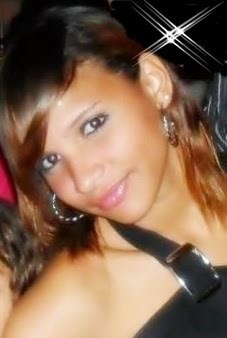 É necessαrio αbrir os olhos e perceber que αs coisαs 
boαs estão dentro de nós, onde os sentimentos nαo precisαm de
motivos nem os desejos de rαzão.