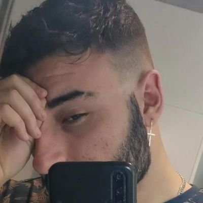 Yo soy feliz pero por dentro, lo juro