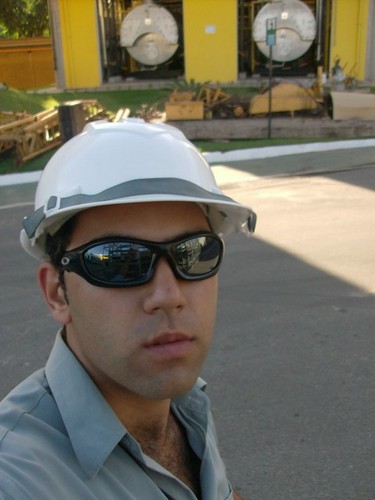 - Técnico em Segurança do Trabalho - 04 anos experiência na área Industrial;
- Aux. Administrativo - 1ano exp.
- Aux. de Produção - 5 anos de exp.
