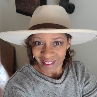 Kim Lipscomb Warren - @kWarrenLipscomb Twitter Profile Photo