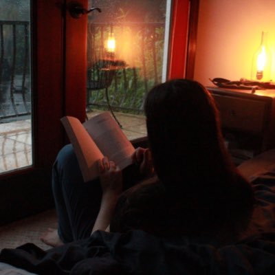 silencenbetween's profile picture. tryna figure out what the hell is going on such that I am a thing that can think and feel when almost everything else cannot

I also make art and stare at mist