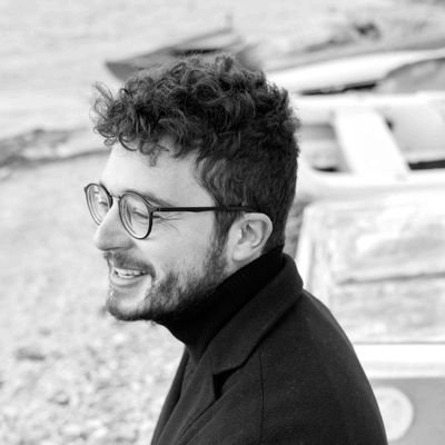 burbero comunista scettico annoiato ralphwinchestermaniaco
(‘tutti i miei amici quest’anno compiono gli anni’)