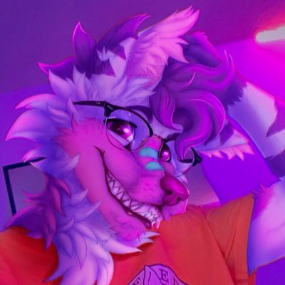 LuckFoxo33 (INACTIVE)さんのプロフィール画像