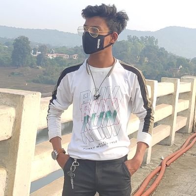 • Cricketer • Under-19 • all rounder
📍• Indore / •Insta ID -@irealprincedz_
• CricketIsMyLife❤• #believeinyourself
•SimpleLife😐 Bye🤘