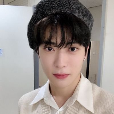 jaehyunfication's profile picture. ang coping mechanism ko mahalin si #jaehyun