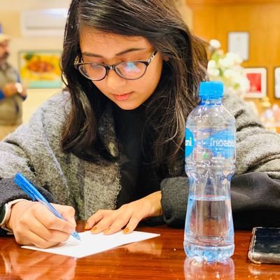 AmbreenHameed4's profile picture. 