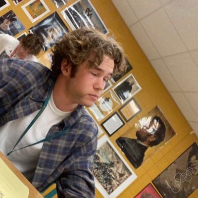 Student Writer for the O’Colley
NFL, CFB, & UFC