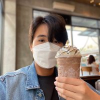Parinthapat Pengpun (@parinzee) 's Twitter Profile