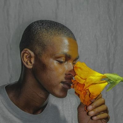 Dhaval_gustavo's profile picture. Fashion-forward CEO 💼 | Hostin’ on YouTube 🎥 | Student of success 🎓 | Building dreams brick by brick 🏗️