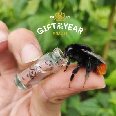The Original Bee Revival Kit,
Inspired by a spontaneous encounter with a tired bee 🐝 ready on your keys to #savethebees 🌎

Join our buzzing community!