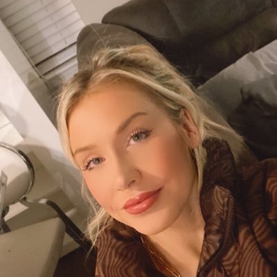 megmcafee_'s profile picture. 