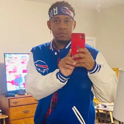 Buffalo_2150BOO's profile picture. Army Combat Veteran, Liver Transplant Recipient May 2021 ,Bills Mafia Member, @TheLLF, #ASHAWeb, #SternFan