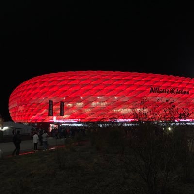 patentpapa's profile picture. Papa 🚸 Patent 📜 Linksgrünversifft 🌹 Wissenschaft 🔬 Geimpft 💉💉💉💉💉 Whisky 🥃 Nassrasur 🪒 Klettern 🧗‍♀️ FCB ⚽️ Antifa 🤛🏿 Gutmensch ❤️