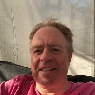 Robertritsma's profile picture. Zwollenaar # vader # controller # kamperen # fietsen # humor # PEC Zwolle #