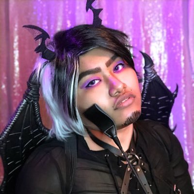 24 | He/Him | Trans Mexican Cosplayer | Next Con: Anime Impulse Seattle & Otakon